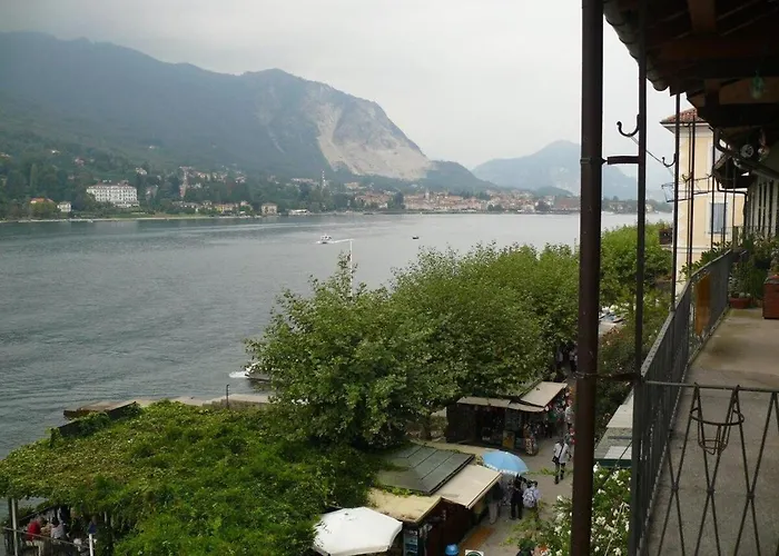 Olga Apartment Stresa